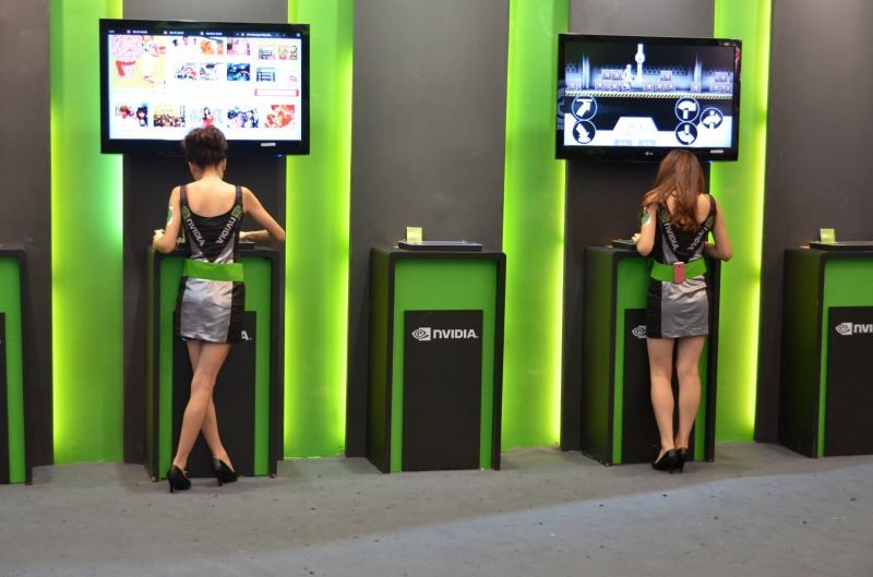 Illustration for article titled The Sites (and Booth Companions) of China's Biggest Show